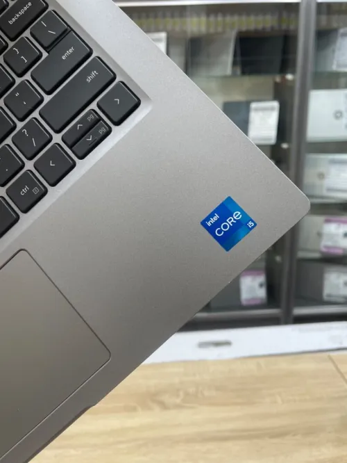 Dell latitude 5420 i5-1145G7 2.60Ghz/ 512ssd-16ddr4 / 14 pouce FHD / Intel Graphique XE  UHD
