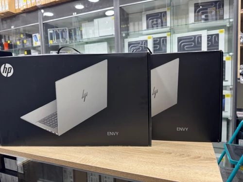 HP ENVY 17 ULTRA 7 155H  32G 1T SSD 17.3 FHD IPS TACTILE 