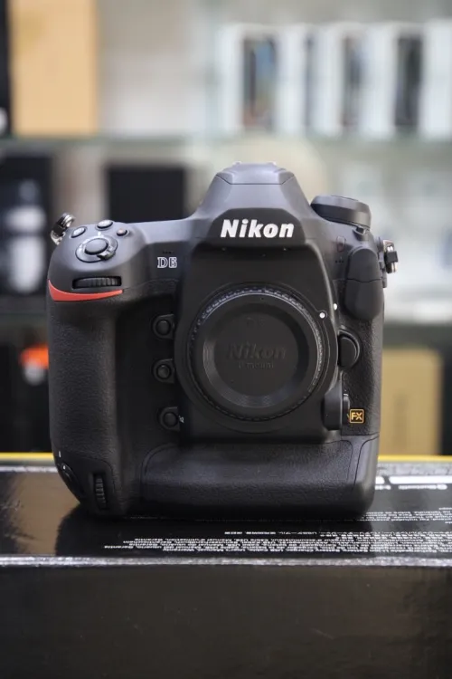 NIKON D6 Body