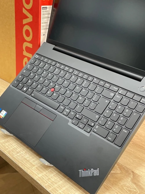 LENOVO THINKPAD E16 GEN 1  i7 1355U 16DDR4 512NVME NEUF AZERTY