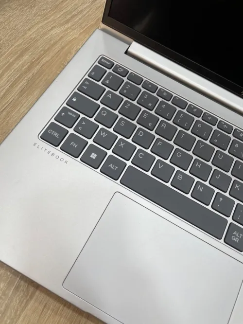 HP ELITBOOK 640 G11 ULTRA 5 135U 16G 512G SSD 14 POUCE TACTILE