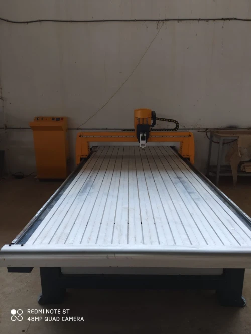 CNC Router Machine ( Marque Forza )