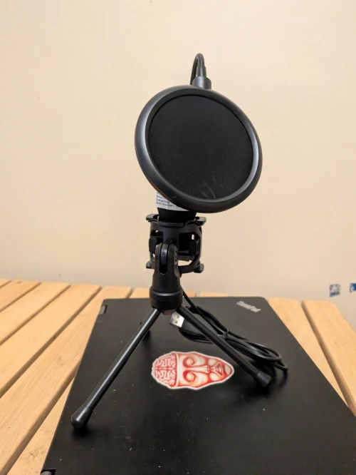 Microphone RGB Yanmai SF-666R USB Ideal pour Gaming, Streaming & Enregistrement