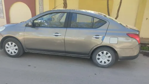 Nissan Sunny 2015 Acenta pack