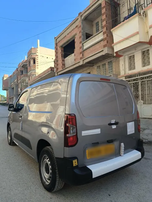 Peugeot Partner 2020 K9