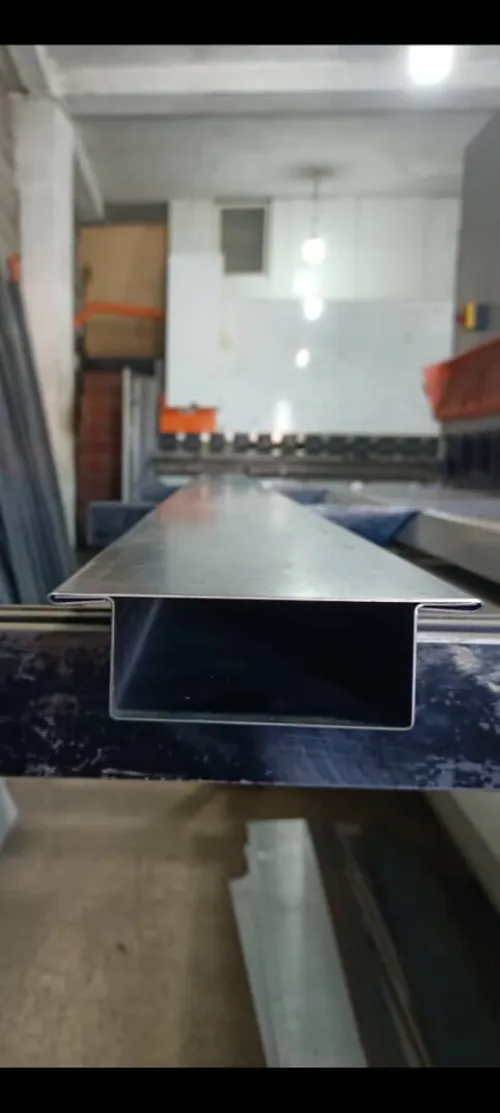 cadre porte blindée et Porte metalique