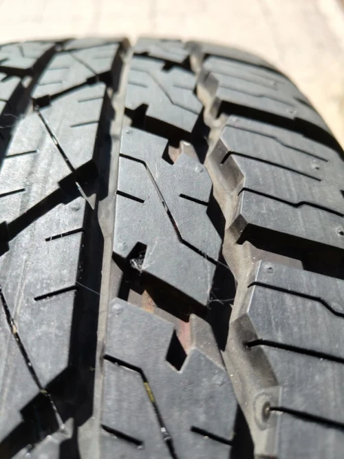 265/65/17 brigiston pneu toyota Hilux GR Revo