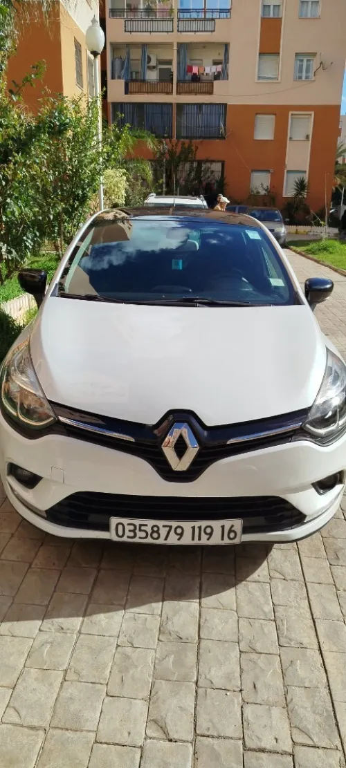 Renault Clio 4 2019 Limited 2
