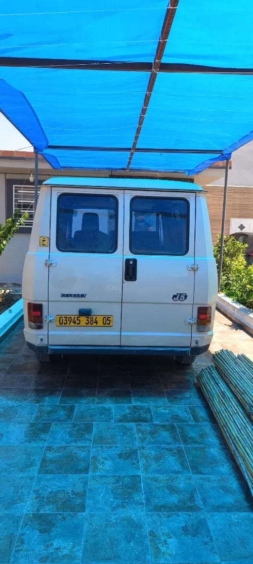 Peugeot J5 1984