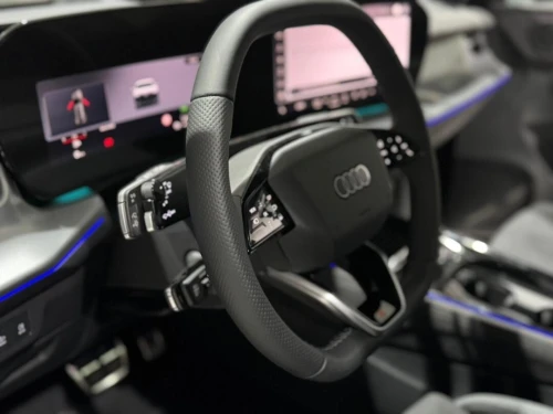 Audi Q3 2026 S LINE