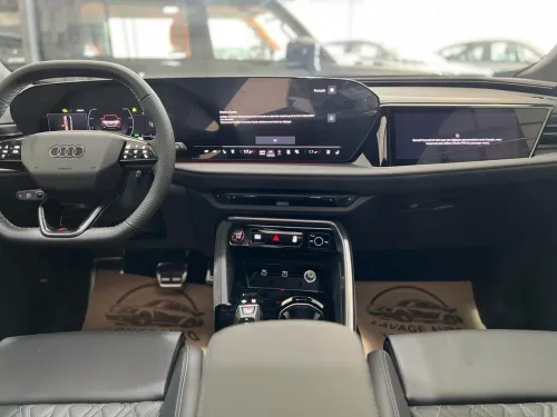 Audi Q5 2026 S LINE