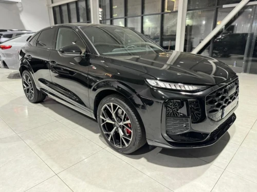 Audi Q3 2026 S LINE