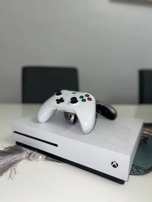 Xbox one s