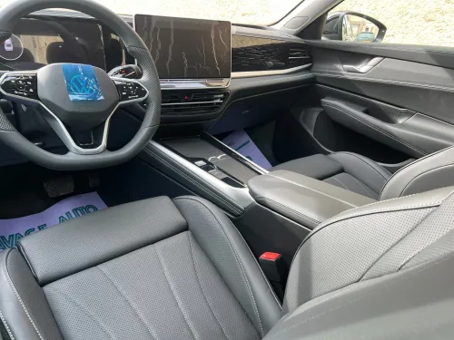 Volkswagen Passat 2025 Passat pro