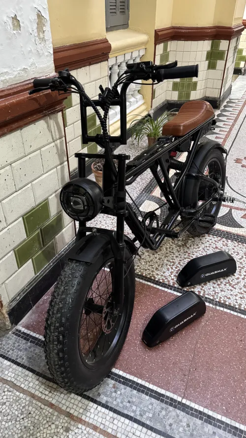 VÉLO ÉLECTRIQUE(دراجة كهربائية) (100KM AUTONOMIE) AVEC accessoires