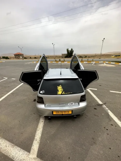 Volkswagen Golf 4 R32.v6-3.2 4 mouton 2001 Albanie