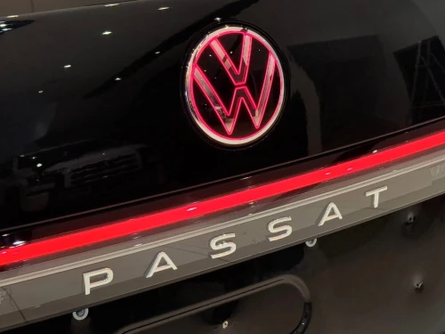 Volkswagen Passat 2025 Elegance 