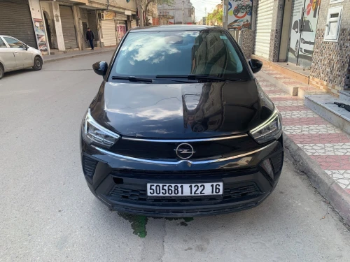 Opel Crossland 2022 الاولى