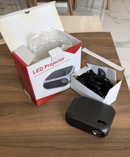 LED mini  Projector