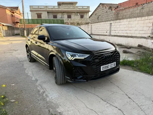 Audi Q3 2022 Black Black