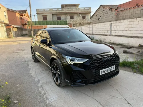 Audi Q3 2022 Black Black
