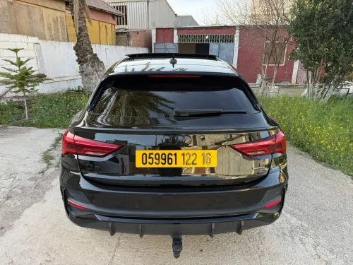 Audi Q3 2022 Black Black