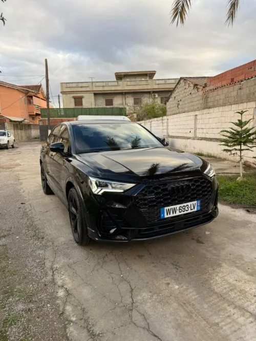 Audi Q3 2022 Black Black