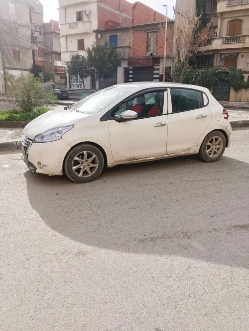 Peugeot 208 2013 Allure