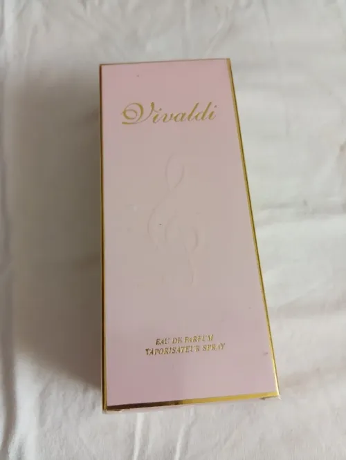 des parfums pour femmes جودة مليحة مصنوعة في الجزائر packaging chbab