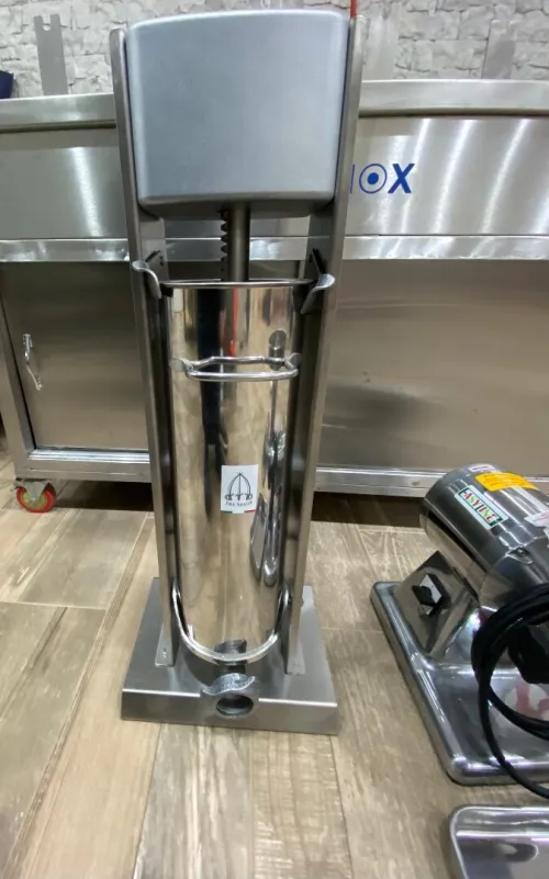 Poussoir merguez TRE SPADE 10kg , made in Italy, jamais utilisé.