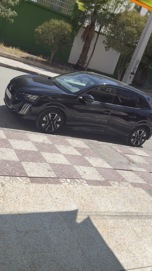 Peugeot 208 2024 Allure Pack