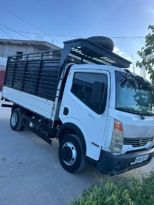 Nissan Nissan 2012