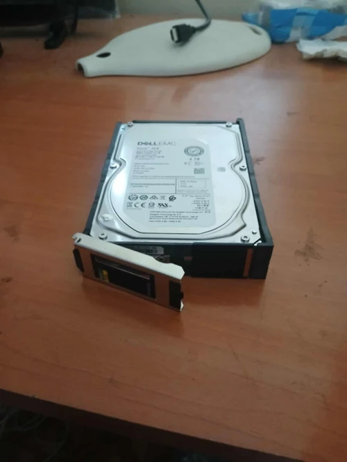 disque dur sas 3.5" 4TB