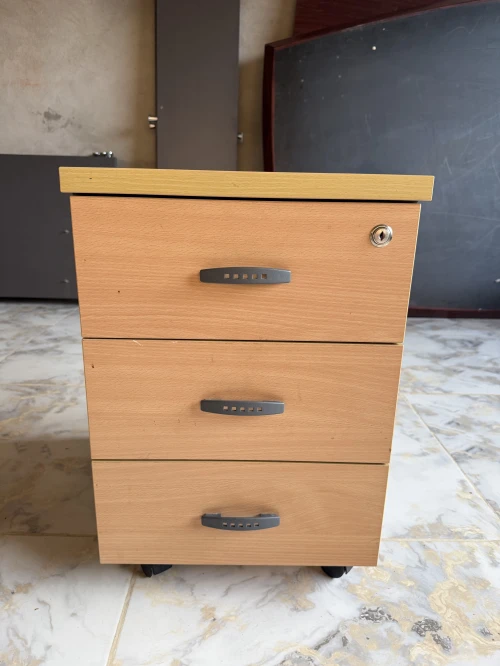 Armoire et caissons