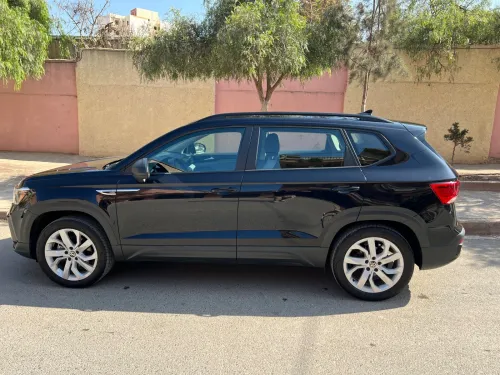Volkswagen Taos 2023 SE Black 