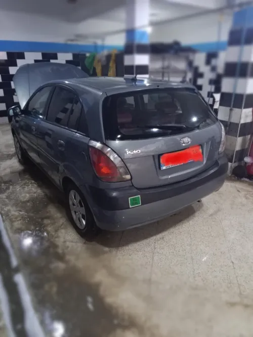 Kia Rio 5 portes 2008 Specs