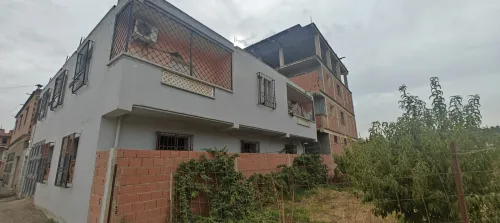 Vente Appartement Niveau de villa F5 Bouira Lakhdaria