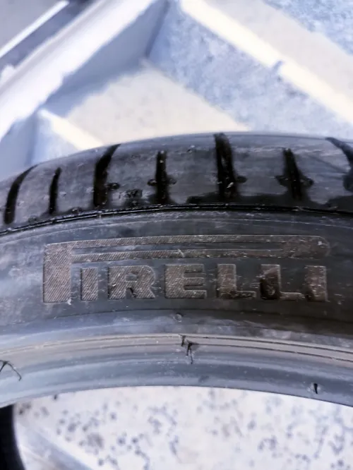 Pneu Pirelli 225/40 ZR 18