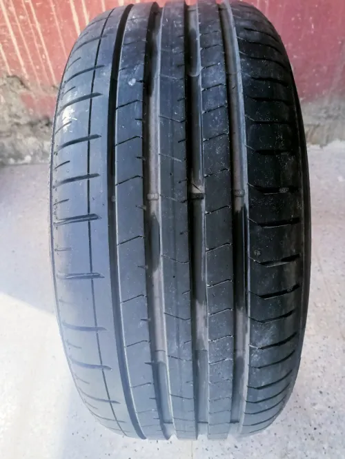 Pneu Pirelli 225/40 ZR 18