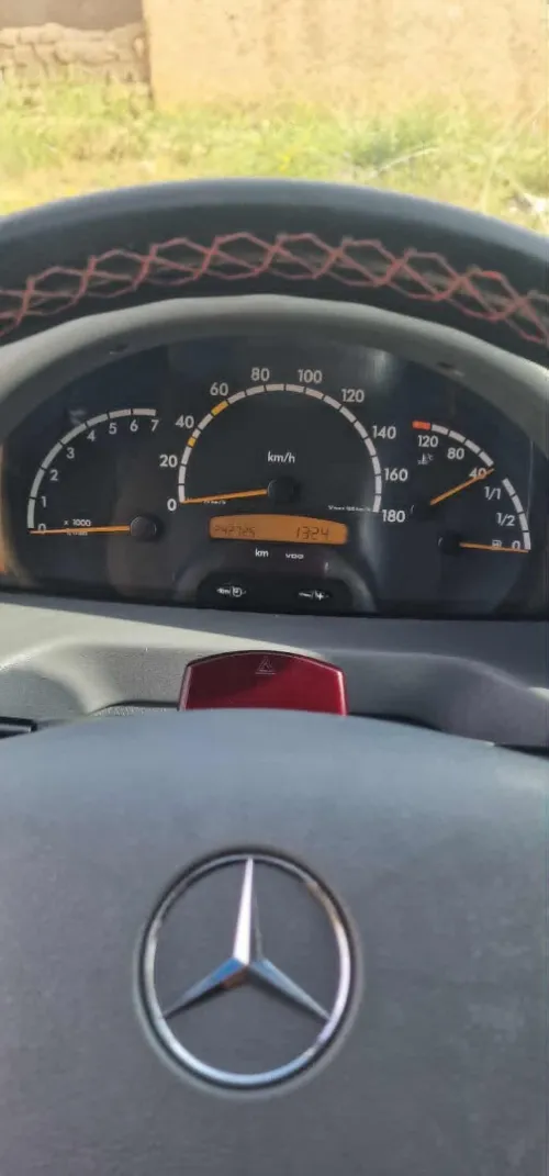 Mercedes Mercedes 2011