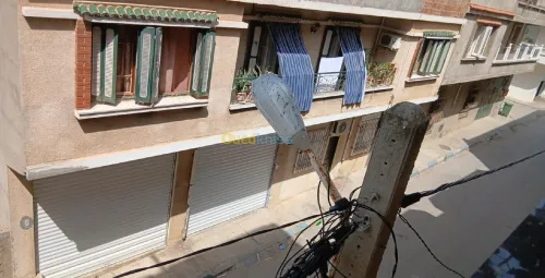 Location Appartement Niveau de villa F3 Jijel Jijel