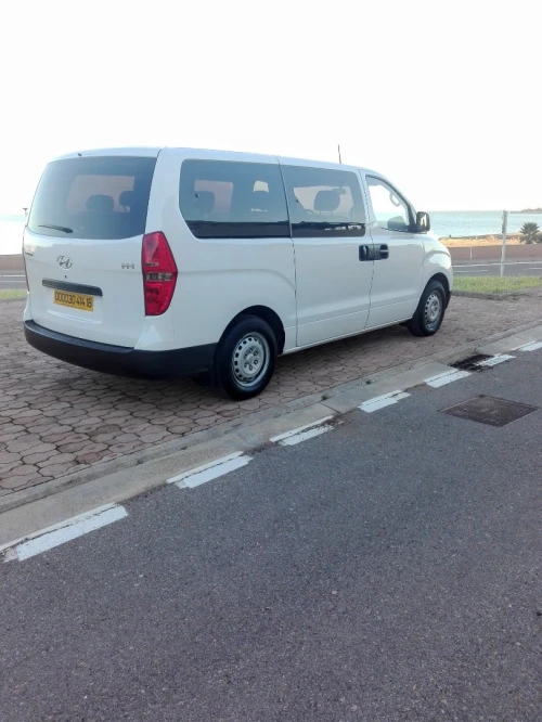 location mini bus avec chauffeur 