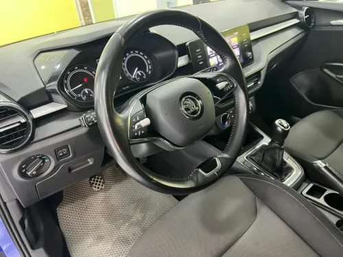 Skoda Fabia 2023 Embition plus