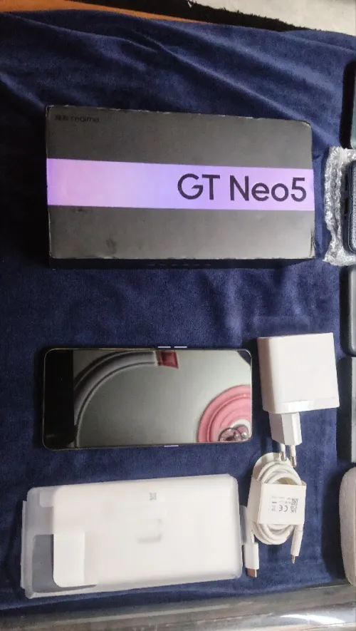 Realme GT NEO5