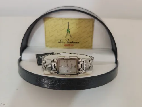 Montre classique La Fontaine Saphire