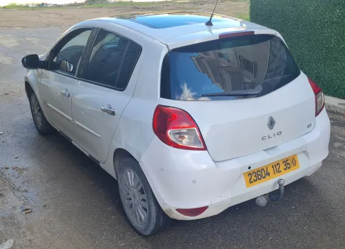 Renault Clio 3 2012 Night and Day