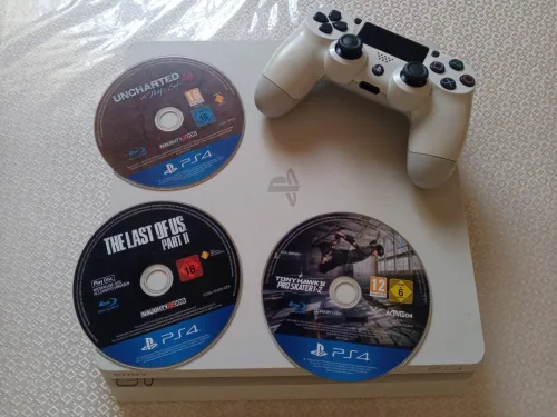 PS4 slim 1T version 13.02 d'occasion à Vendre