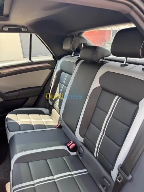 Volkswagen T-Roc 2025 R-Line 