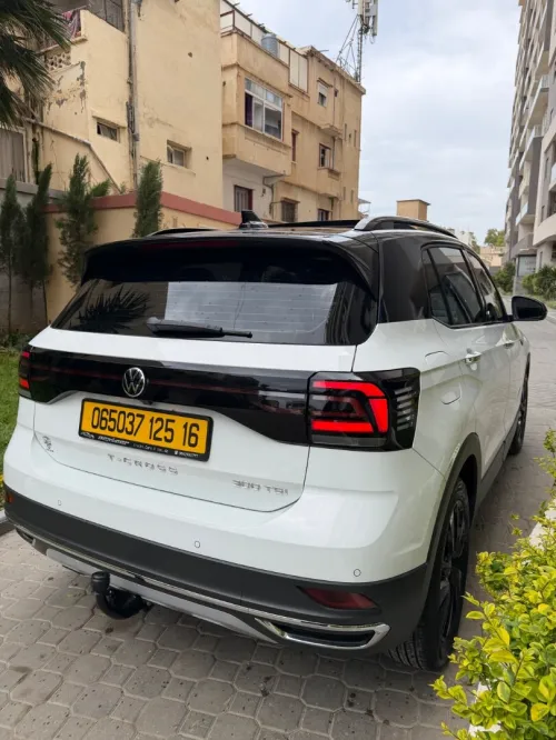 Volkswagen T-Cross 2025 Beats
