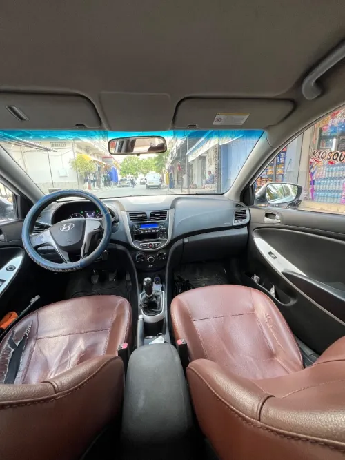 Hyundai Accent RB  4 portes 2013 Accent RB  4 portes